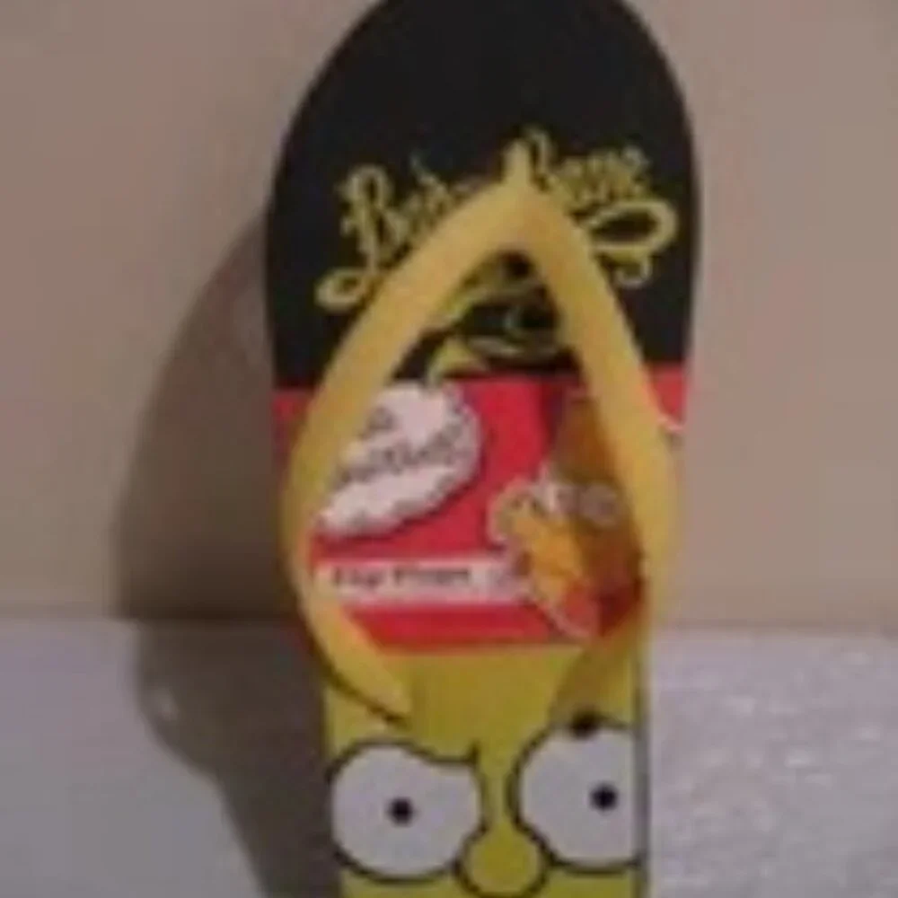 THE SIMPSONS boys flip flops (sandals) size m 12-13 new with tags